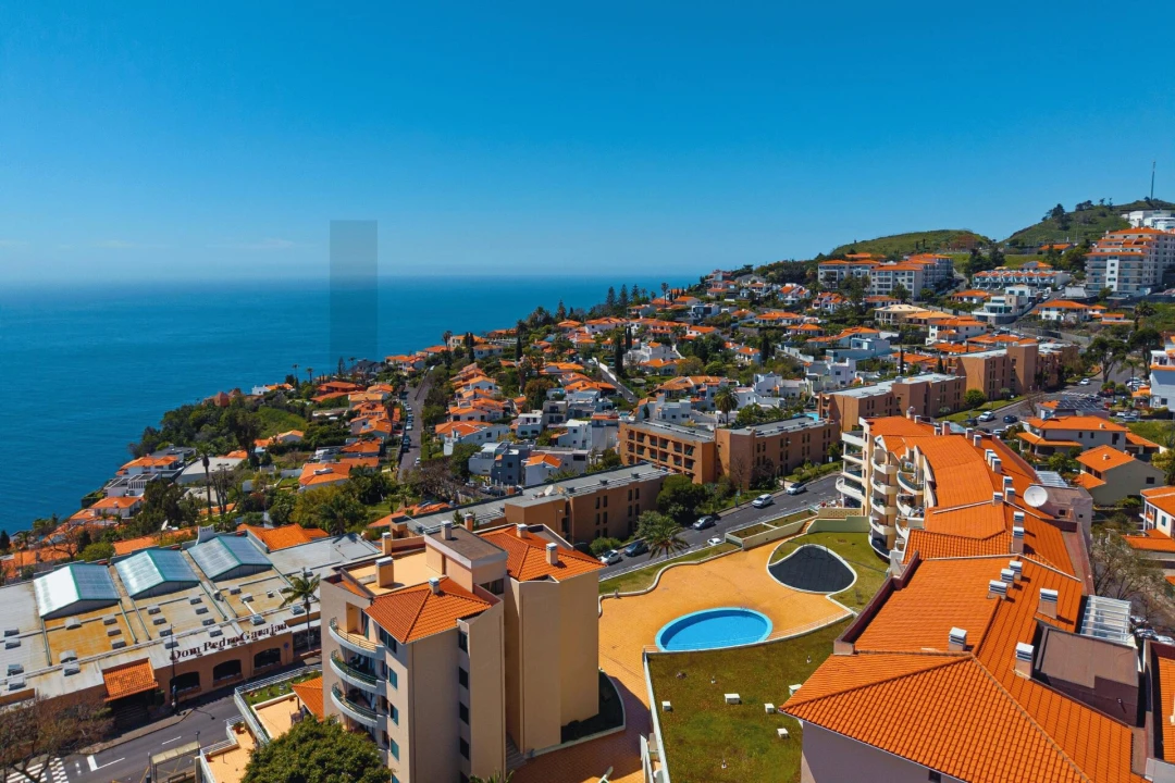 Apartamento T1 para Venda em Caniço Foto 5