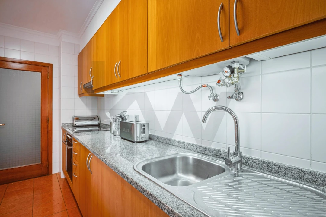 Apartamento T1 para Venda em Caniço Foto 25