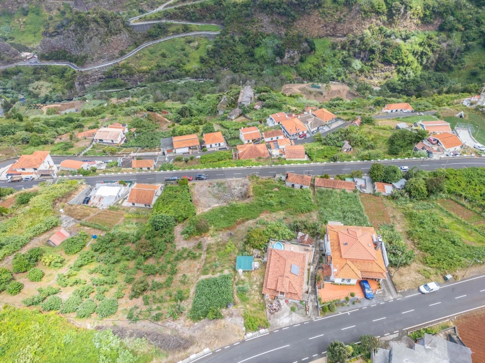 Moradia T2 para Venda em São Roque do Faial Foto 17