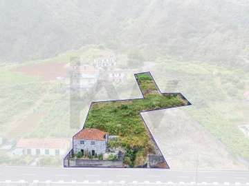 Moradia T2 para Venda em São Roque do Faial