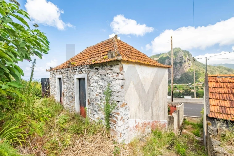 Moradia T2 para Venda em São Roque do Faial Foto 5