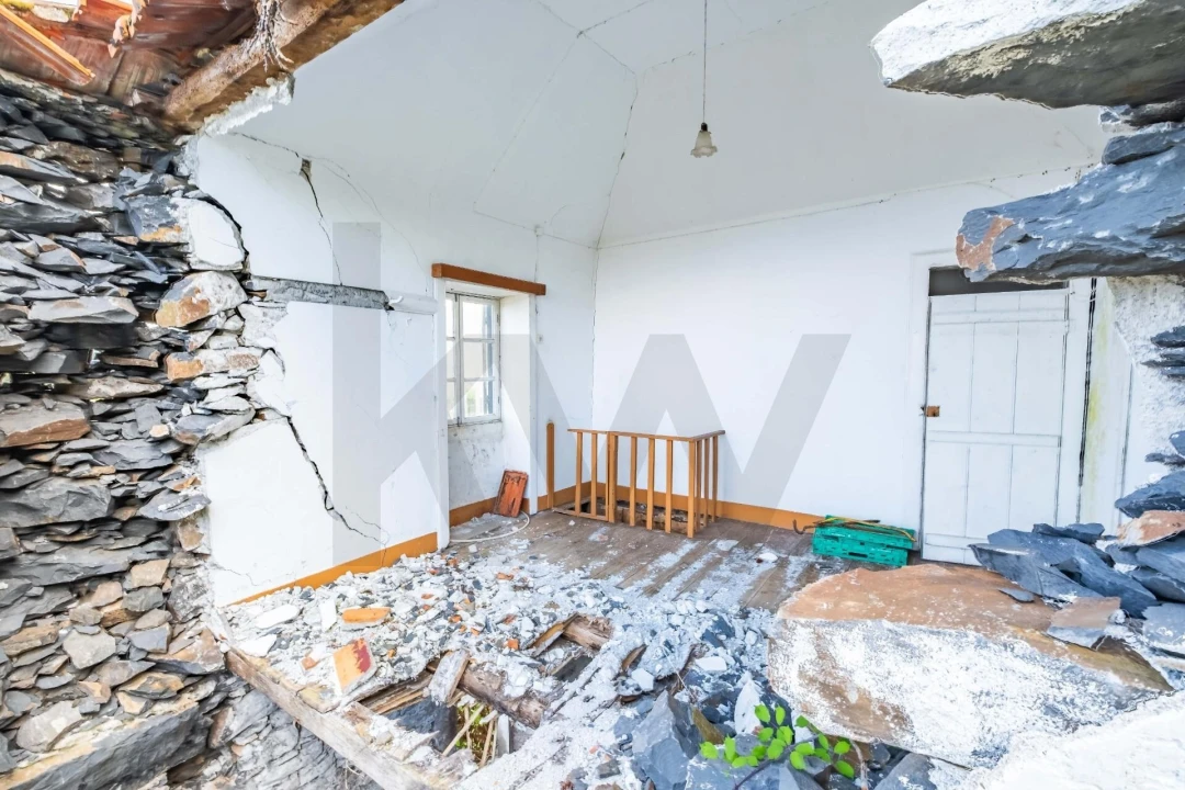 Moradia T2 para Venda em São Roque do Faial Foto 7