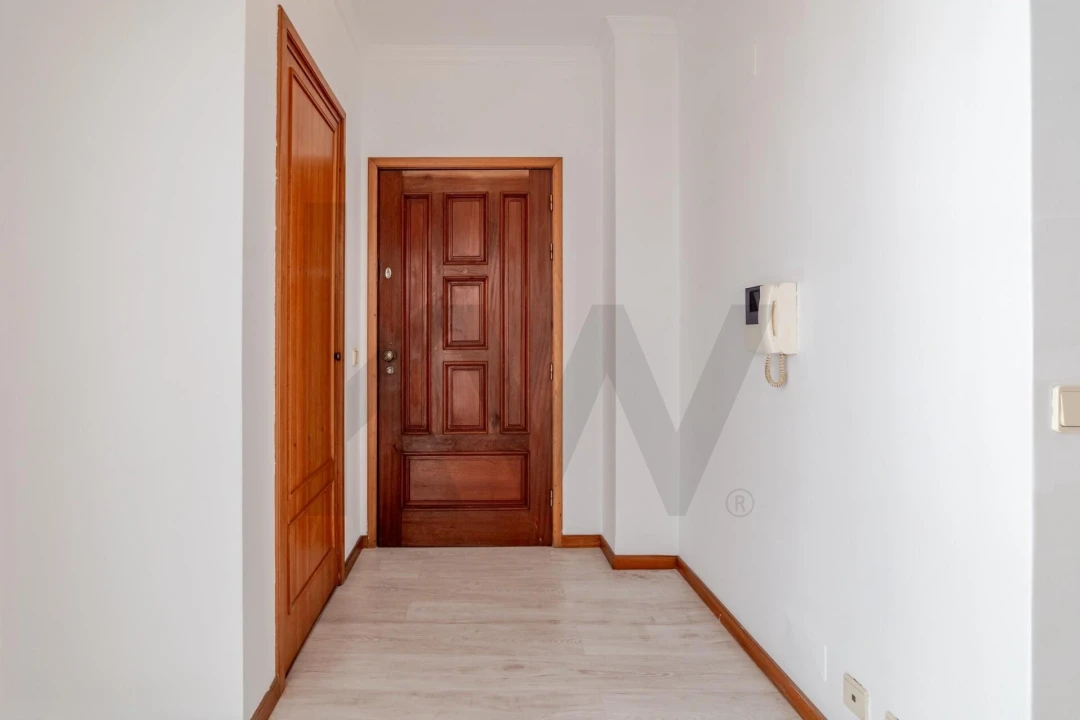 Apartamento T2 para Venda em Oliveira do Douro Foto 3