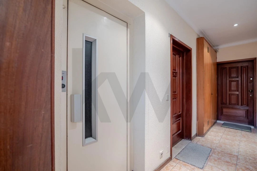 Apartamento T2 para Venda em Oliveira do Douro Foto 24