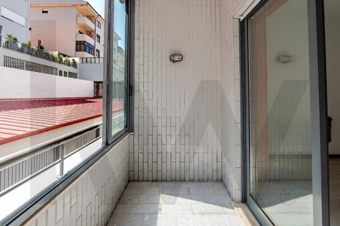 Apartamento T2 para Venda em Oliveira do Douro Foto 7