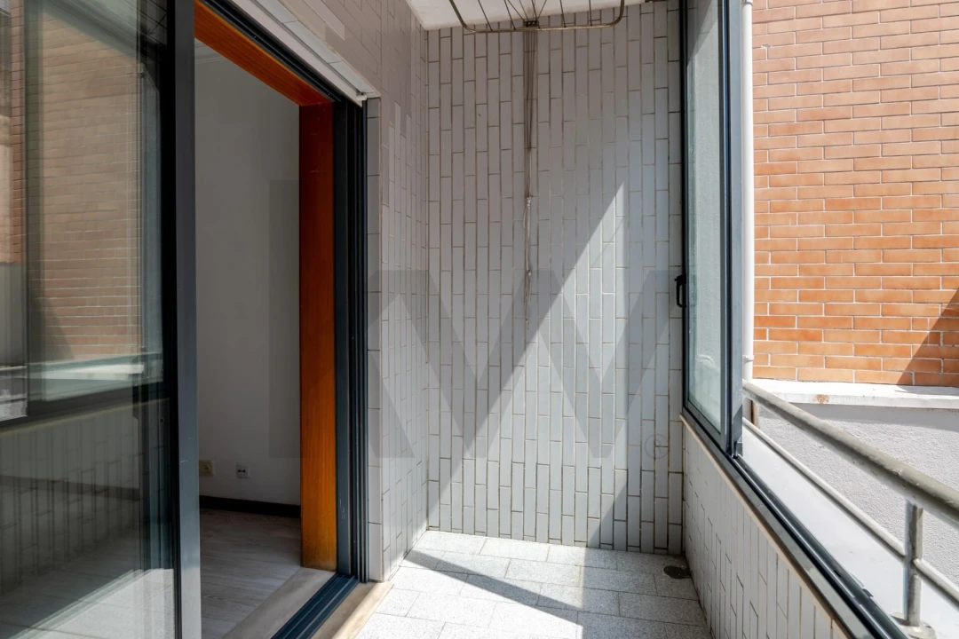 Apartamento T2 para Venda em Oliveira do Douro Foto 6