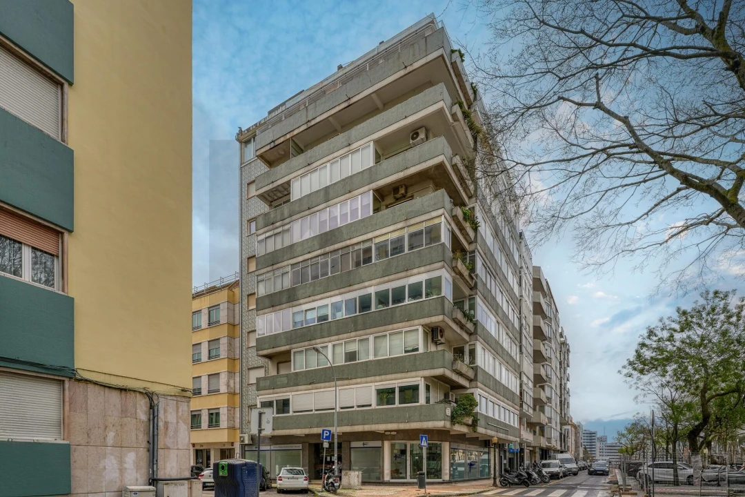 Apartamento T2 para Arrendamento em Avenidas Novas Foto 29