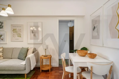 Apartamento T2 para Arrendamento em Avenidas Novas