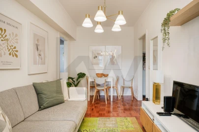 Apartamento T2 para Arrendamento em Avenidas Novas