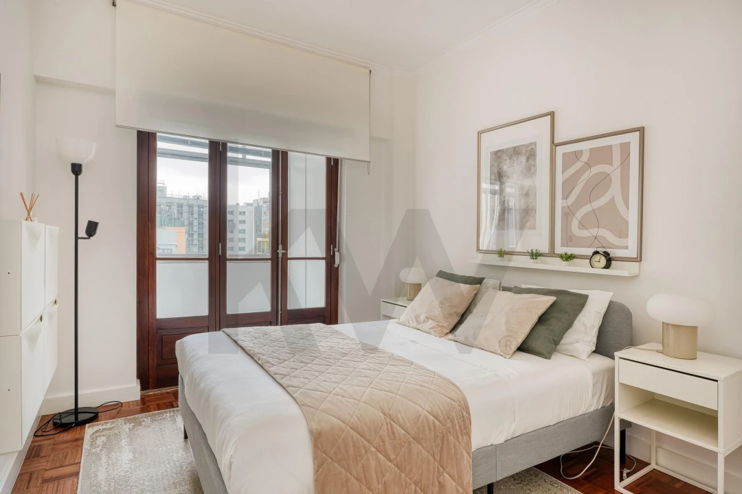 Apartamento T2 para Arrendamento em Avenidas Novas Foto 23