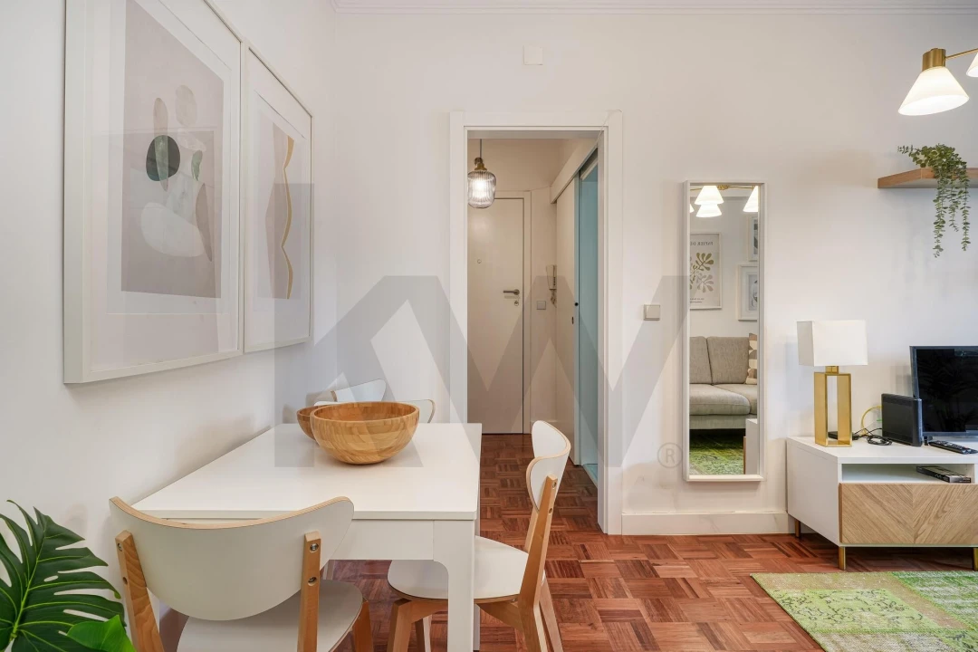 Apartamento T2 para Arrendamento em Avenidas Novas Foto 5
