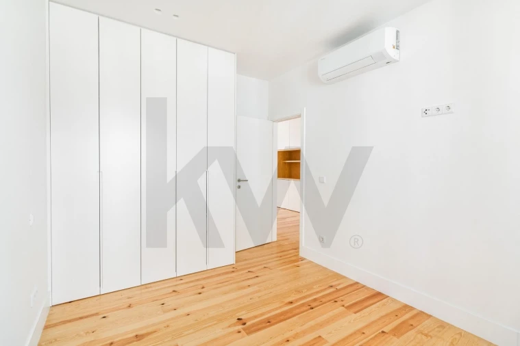 Apartamento T3 para Venda em São Vicente Foto 9