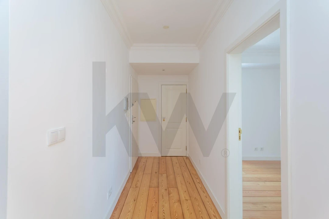 Apartamento T4 para Arrendamento em Campo de Ourique Foto 23