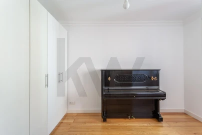 Apartamento T4 para Arrendamento em Campo de Ourique