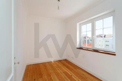 Apartamento T4 para Arrendamento em Campo de Ourique