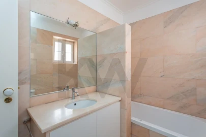Apartamento T4 para Arrendamento em Campo de Ourique