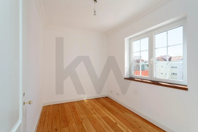 Apartamento T4 para Arrendamento em Campo de Ourique Foto 14