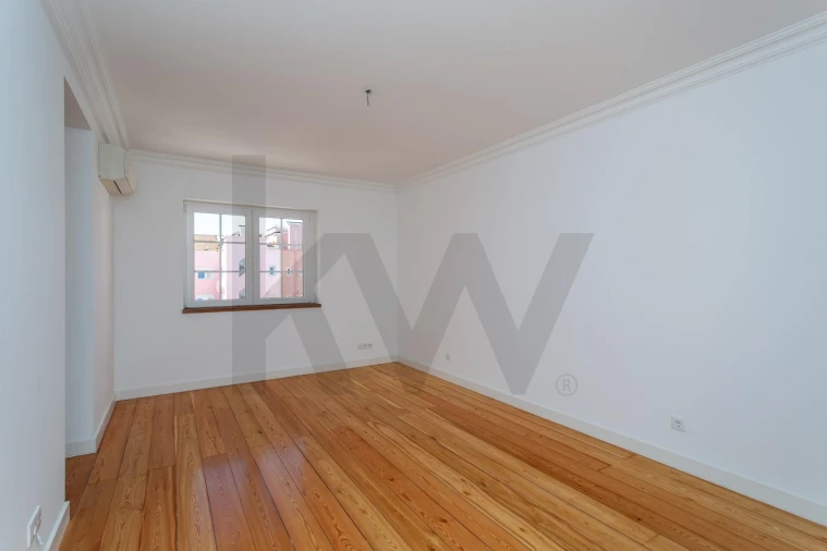 Apartamento T4 para Arrendamento em Campo de Ourique Foto 39