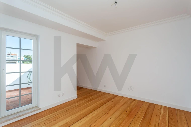 Apartamento T4 para Arrendamento em Campo de Ourique Foto 16