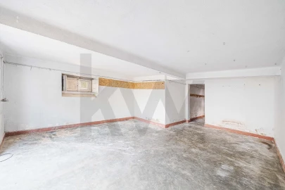 Apartamento T5 para Venda em Romeira e Várzea