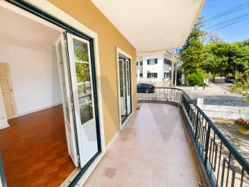 Apartamento T5 para Venda em Romeira e Várzea