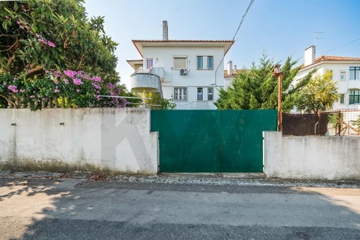 Apartamento T5 para Venda em Romeira e Várzea