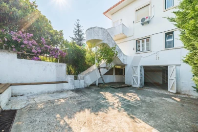 Apartamento T5 para Venda em Romeira e Várzea