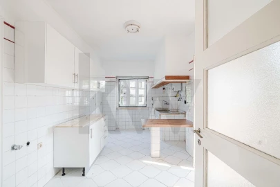 Apartamento T5 para Venda em Romeira e Várzea