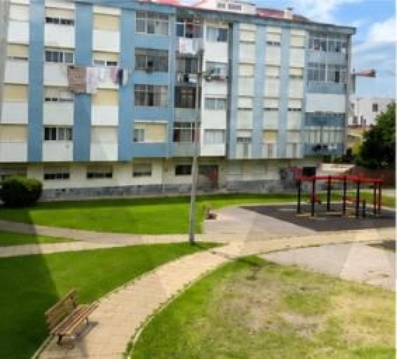 Apartamento T2 para Venda em Seixal, Arrentela e Aldeia de Paio Pires Foto 1