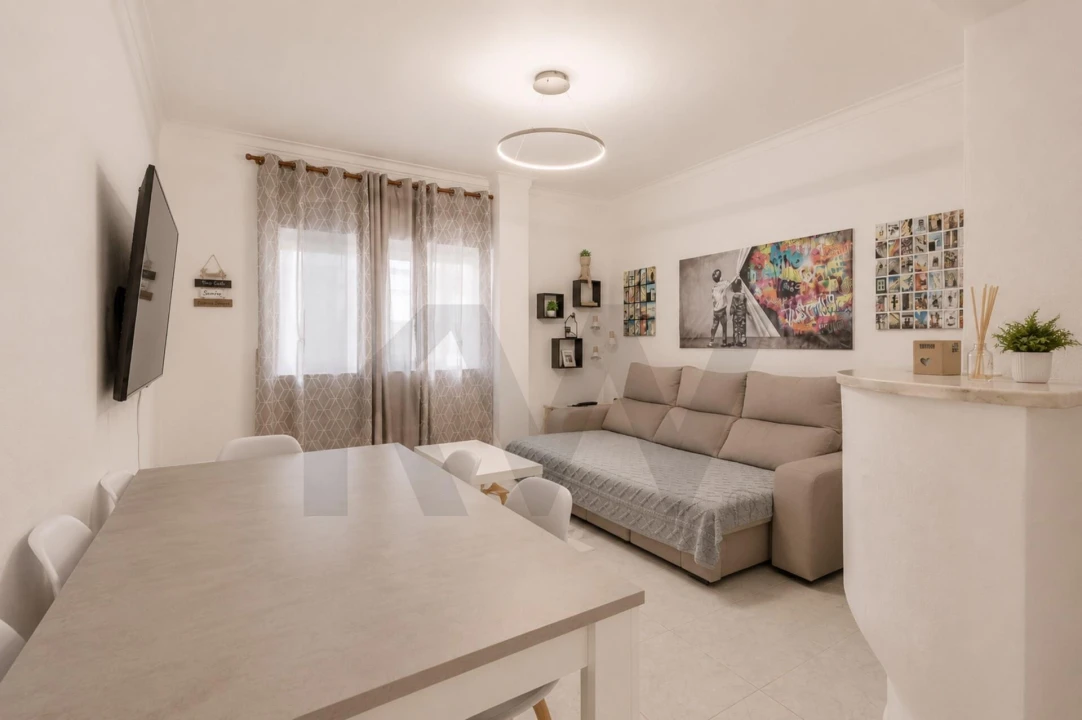 Apartamento T2 para Venda em Seixal, Arrentela e Aldeia de Paio Pires Foto 2