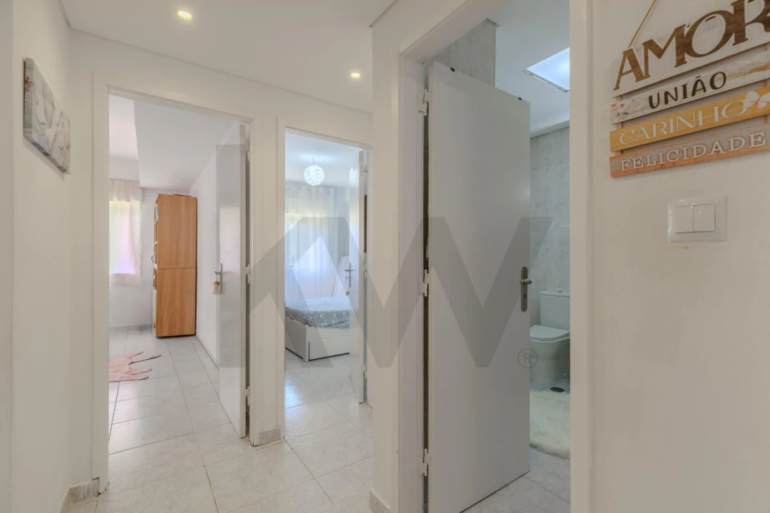 Apartamento T2 para Venda em Seixal, Arrentela e Aldeia de Paio Pires Foto 12