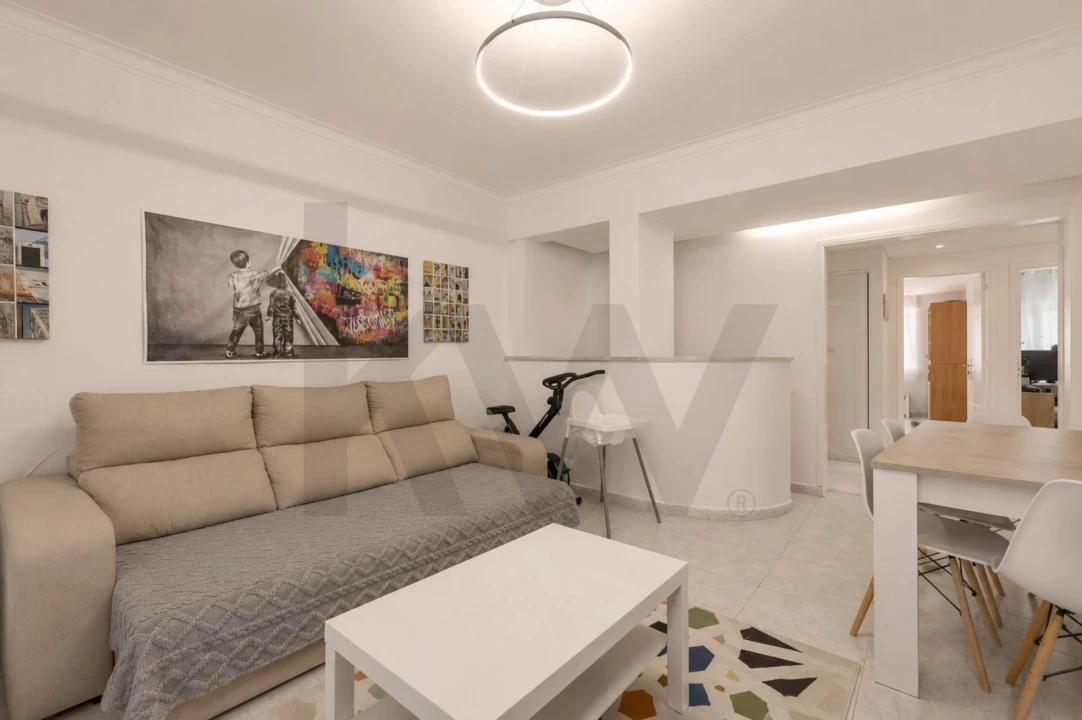 Apartamento T2 para Venda em Seixal, Arrentela e Aldeia de Paio Pires Foto 1