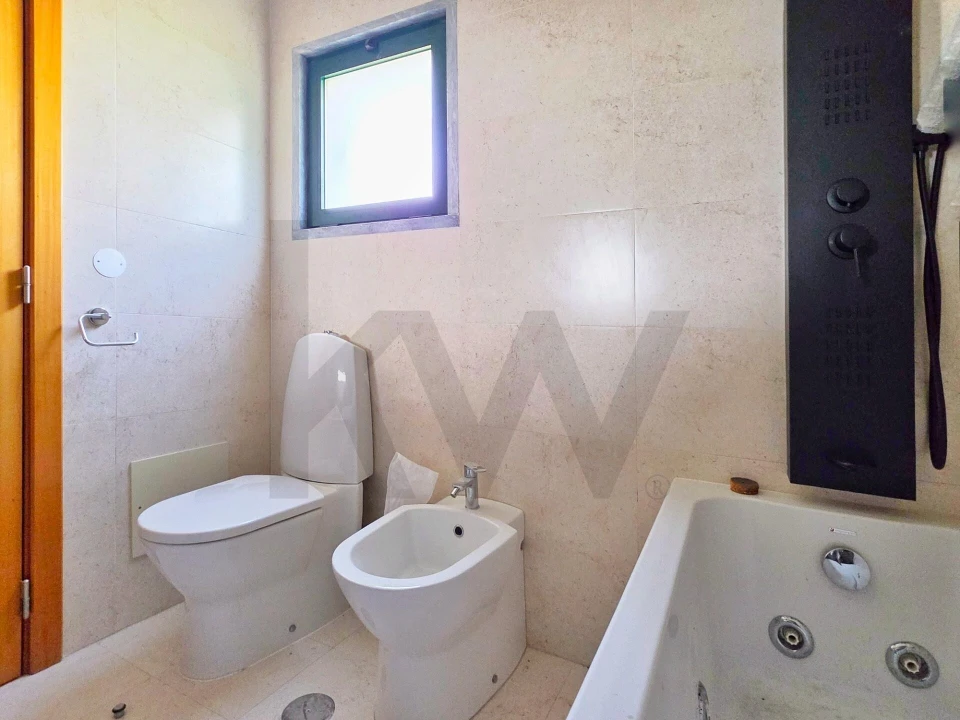 Apartamento T3 para Arrendamento em Oeiras e São Julião da Barra, Paço de Arcos e Caxias Foto 16