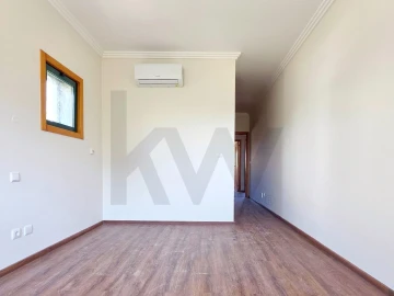 Apartamento T3 para Arrendamento em Oeiras e São Julião da Barra, Paço de Arcos e Caxias