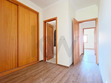 Apartamento T3 para Arrendamento em Oeiras e São Julião da Barra, Paço de Arcos e Caxias