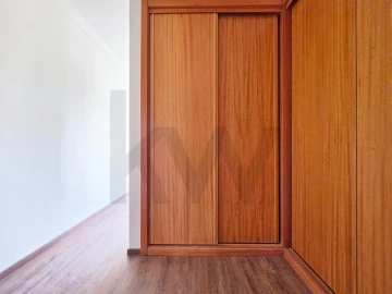 Apartamento T3 para Arrendamento em Oeiras e São Julião da Barra, Paço de Arcos e Caxias