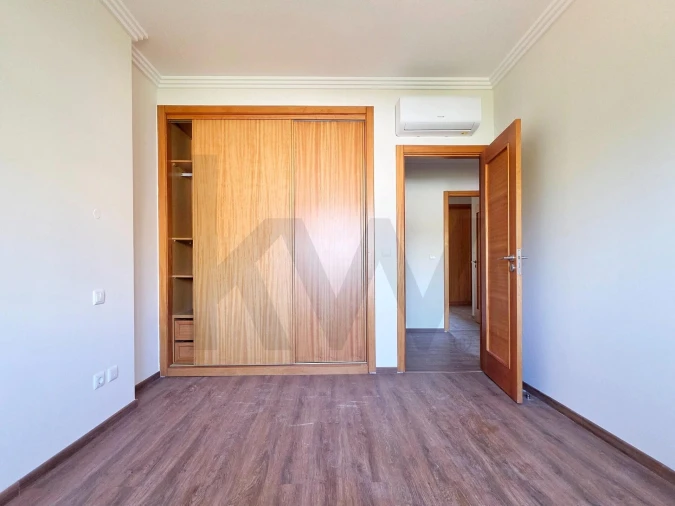 Apartamento T3 para Arrendamento em Oeiras e São Julião da Barra, Paço de Arcos e Caxias Foto 24