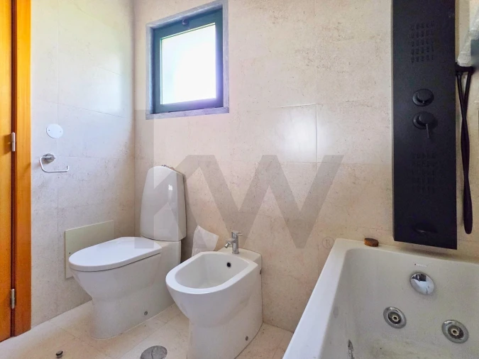 Apartamento T3 para Arrendamento em Oeiras e São Julião da Barra, Paço de Arcos e Caxias Foto 16