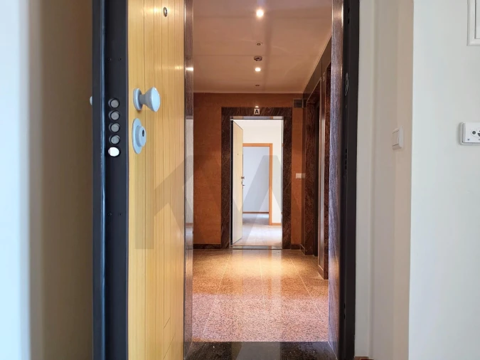 Apartamento T3 para Arrendamento em Oeiras e São Julião da Barra, Paço de Arcos e Caxias Foto 28