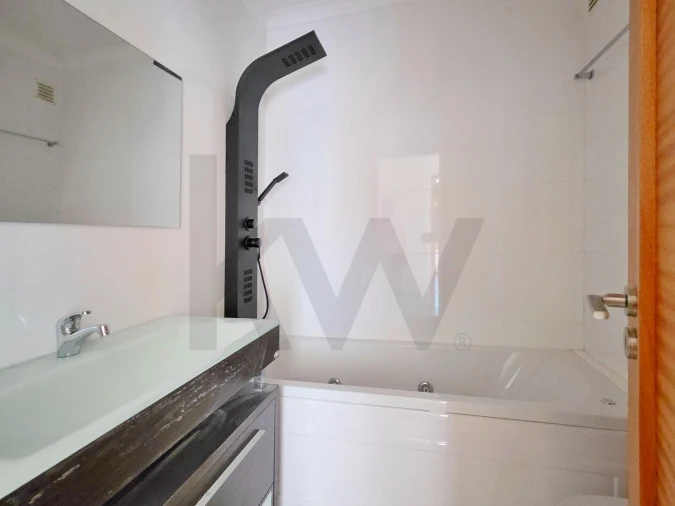 Apartamento T3 para Arrendamento em Oeiras e São Julião da Barra, Paço de Arcos e Caxias Foto 26