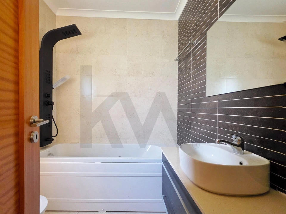 Apartamento T3 para Arrendamento em Oeiras e São Julião da Barra, Paço de Arcos e Caxias Foto 15