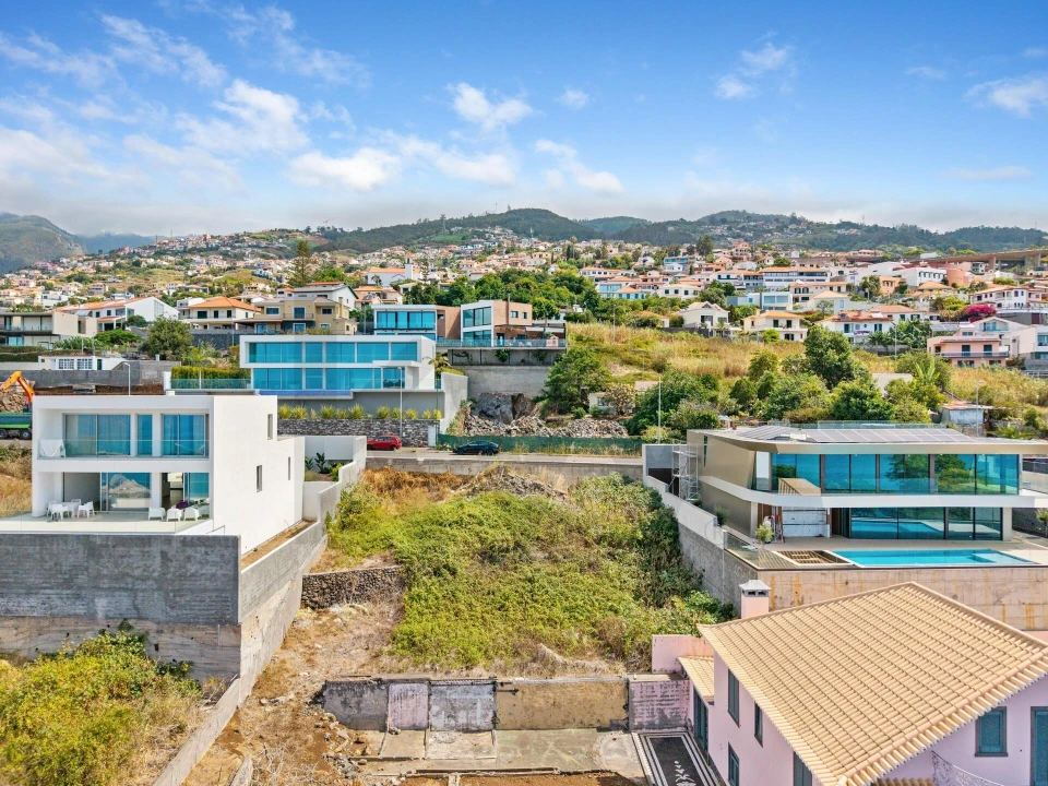 Terreno para Venda em Funchal (Santa Maria Maior) Foto 3