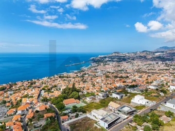 Terreno para Venda em Funchal (Santa Maria Maior)