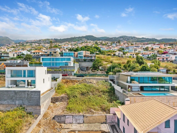 Terreno para Venda em Funchal (Santa Maria Maior) Foto 3