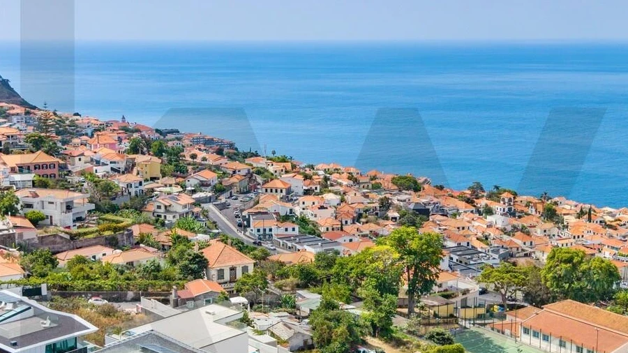 Terreno para Venda em Funchal (Santa Maria Maior)
