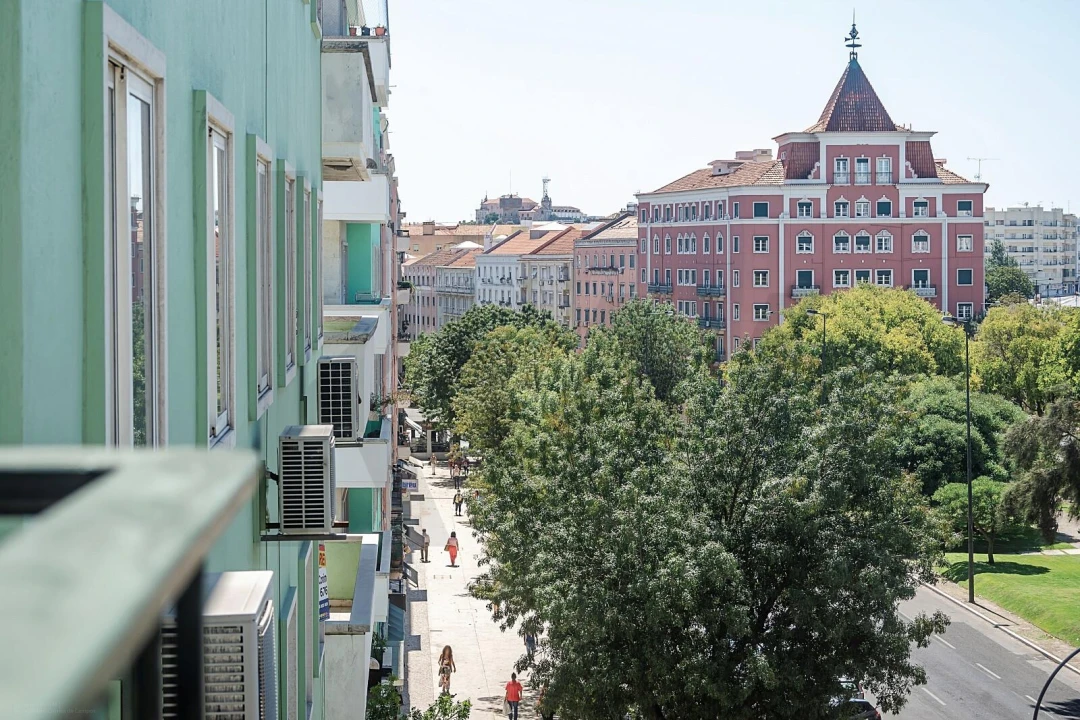 Apartamento T2 para Arrendamento em Areeiro Foto 41