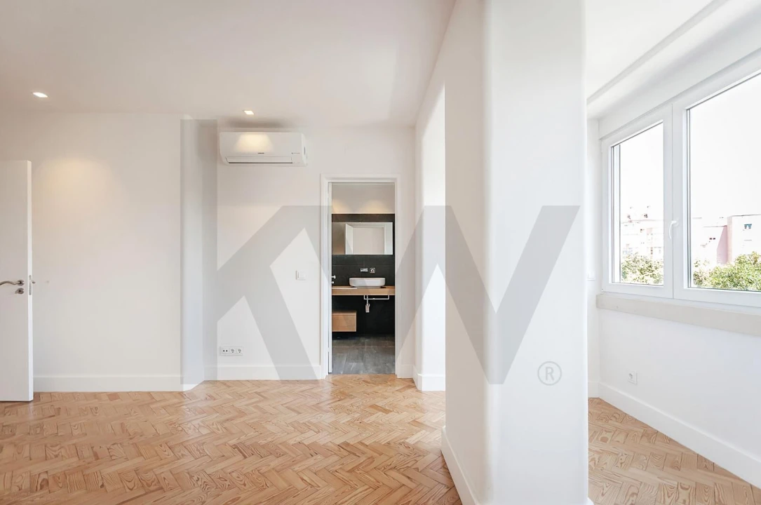 Apartamento T2 para Arrendamento em Areeiro Foto 28