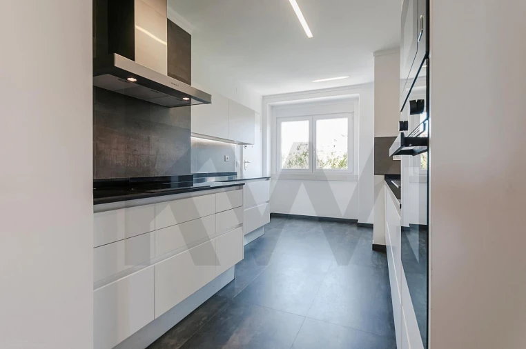 Apartamento T2 para Arrendamento em Areeiro Foto 15