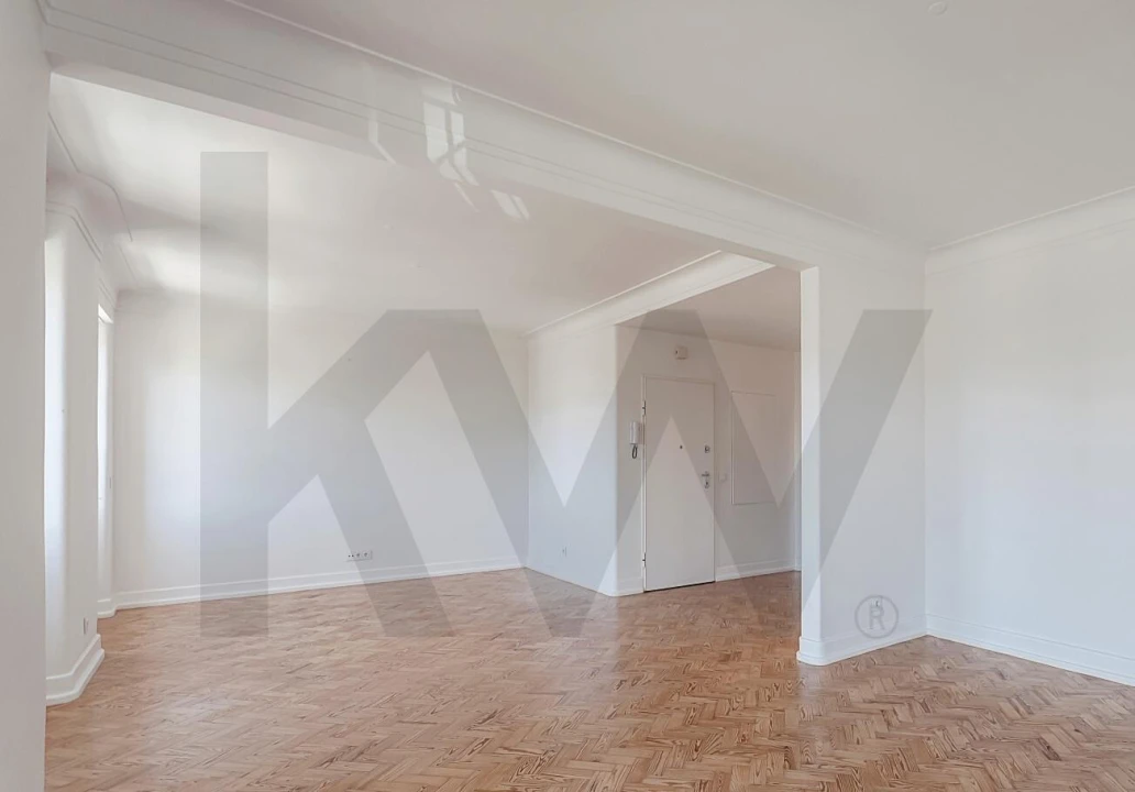 Apartamento T2 para Arrendamento em Areeiro Foto 3
