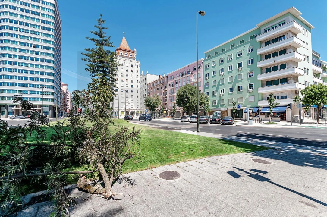 Apartamento T2 para Arrendamento em Areeiro Foto 33